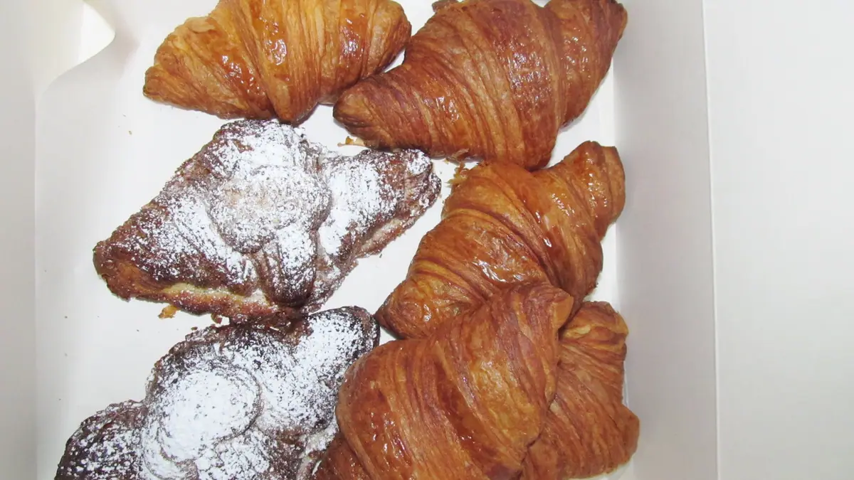 Eggless Cake Shop bakes